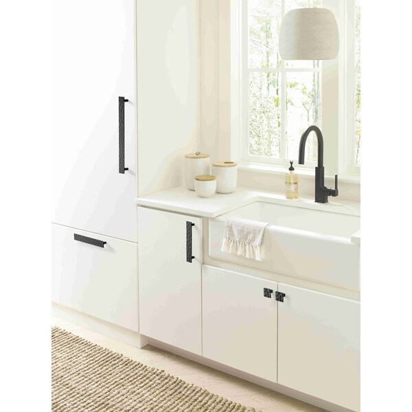 Amerock Kamari 7-9/16 in 192 mm Center-to-Center Matte Black Cabinet Pull - BP36825MB