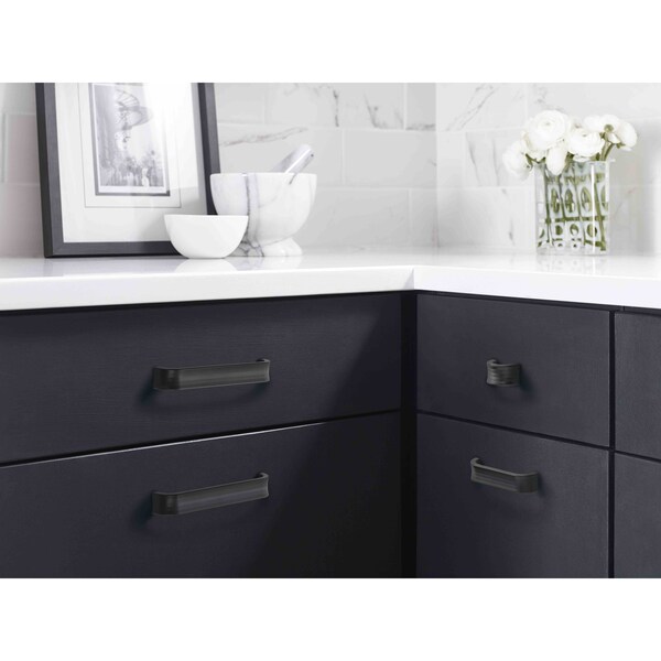 Amerock Concentric 1-1/4 in 32 mm Center-to-Center Matte Black Cabinet Finger Pull - BP36811MB