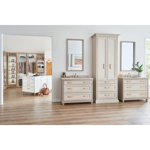Jeffrey Alexander 192 mm / 224 mm  Center-to-Center Satin Nickel Elara Cabinet Pinch Pull - 484-192224SN