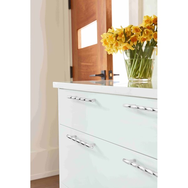 Amerock St. Vincent 6-5/16 in 160 mm Center-to-Center Polished Chrome Cabinet Pull - BP3664526