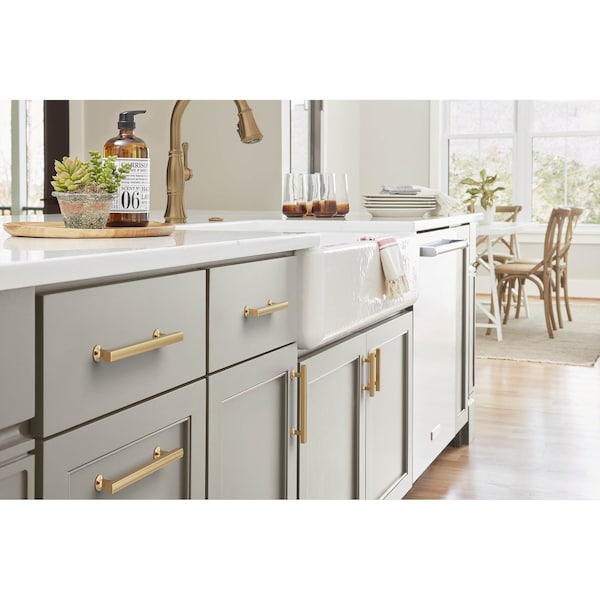 Amerock Everett 5-1/16 inch 128mm Center-to-Center Champagne Bronze Cabinet Pull - BP37105CZ