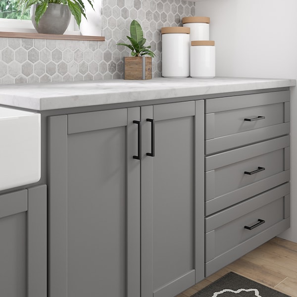 Richelieu Lambton Collection 5 1/16-inch (128 mm) Matte Black Modern Rectangular Cabinet Pull - BP873128900