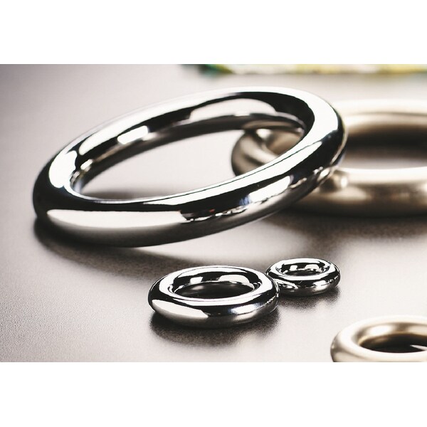 Richelieu 1 3/16 in (30 mm) Chrome Contemporary Cabinet Pull - 110930140