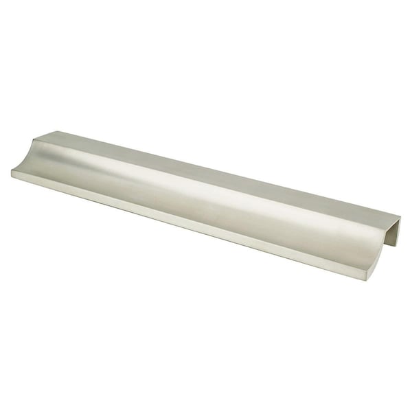 R. Christensen 160 mm CC Scoop Pull with Brushed Nickel - 1197-1BPN-C