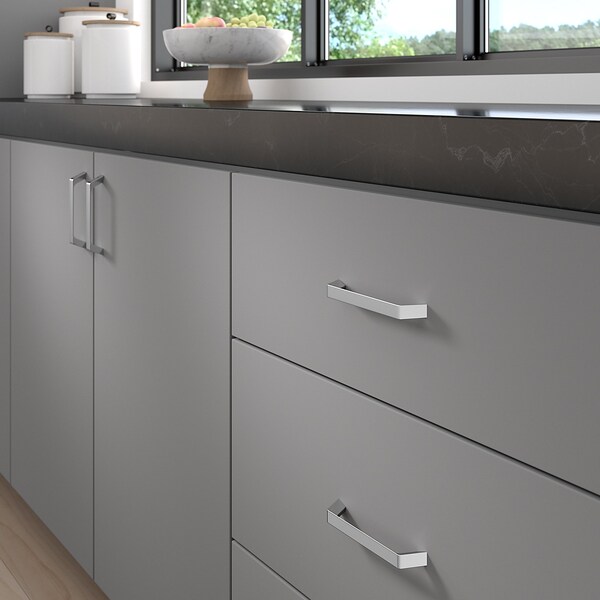 Richelieu 5 1/16 in (128 mm) Center-to-Center Chrome Contemporary Cabinet Pull - BP7348128140