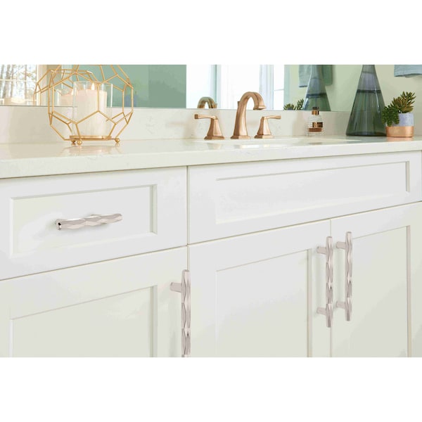 Amerock St. Vincent 3 in 76 mm Center-to-Center Polished Chrome Cabinet Pull - BP3664626