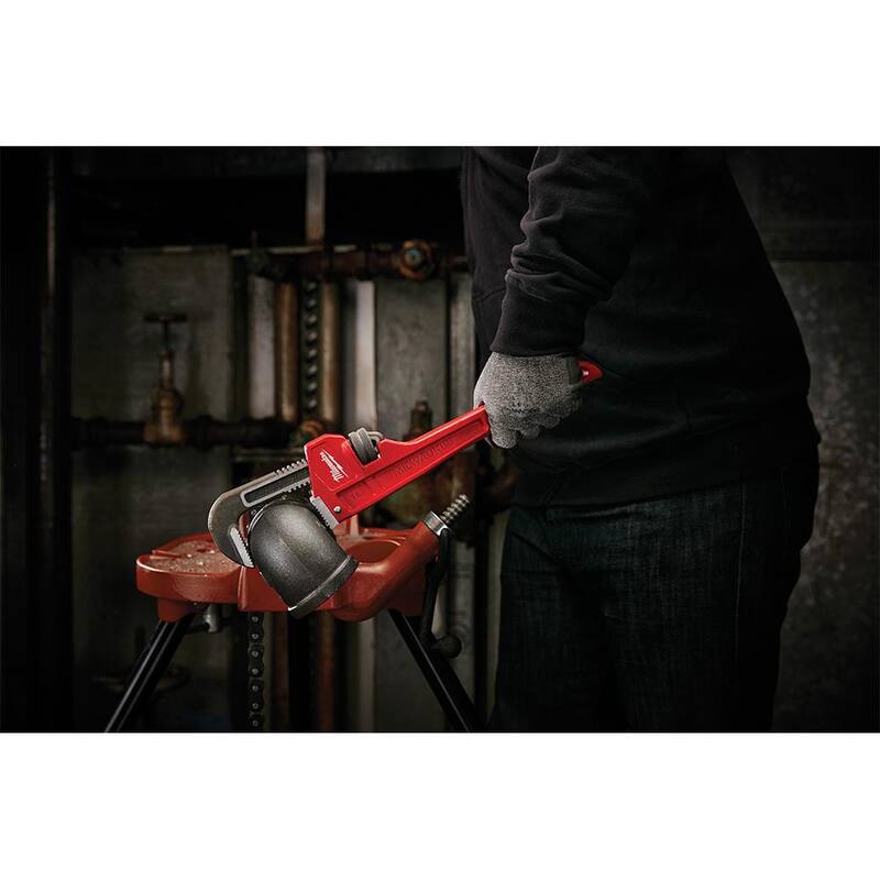 Milwaukee Cheater Pipe Wrench with 14 in. Steel Pipe Wrench - 48-22-7314-48-22-7114