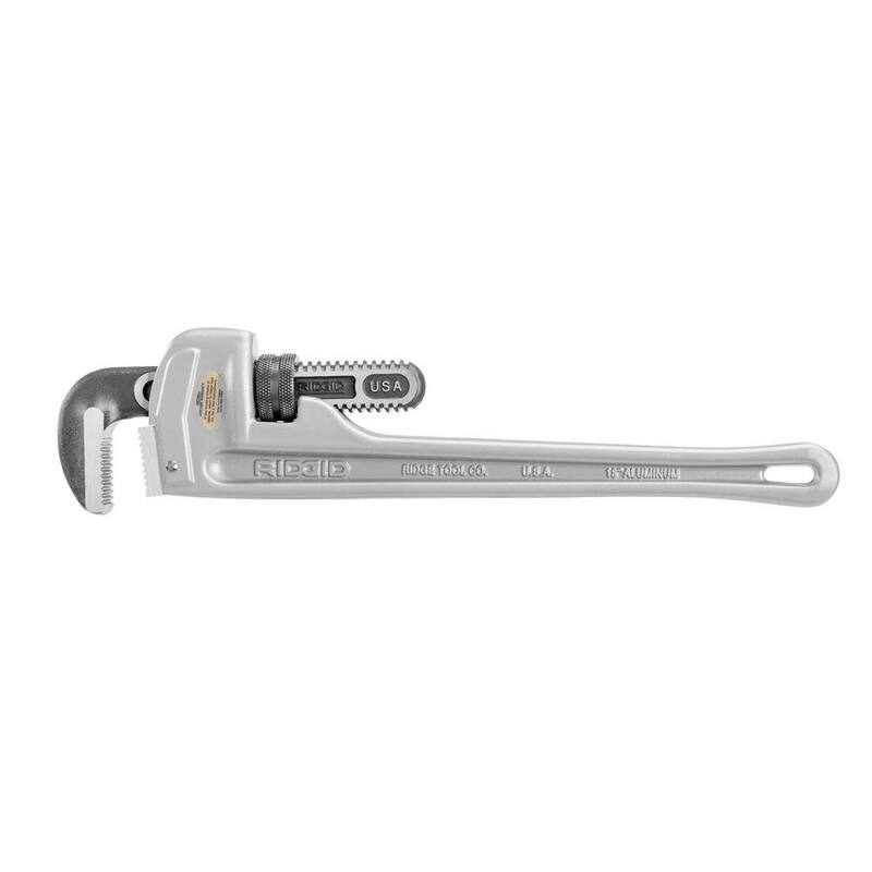 RIDGID 18 in. Aluminum Straight Pipe Wrench for Plumbing, Sturdy Plumbing Pipe Tool with Self Cleaning Threads and Hook Jaws - 31100