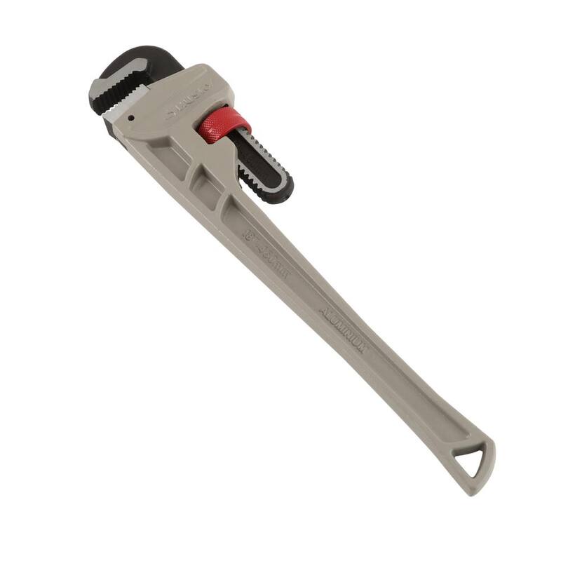 Husky 24 in. Aluminum Pipe Wrench with 2-1/2 in. Jaw Capacity - WG-40A-24AL