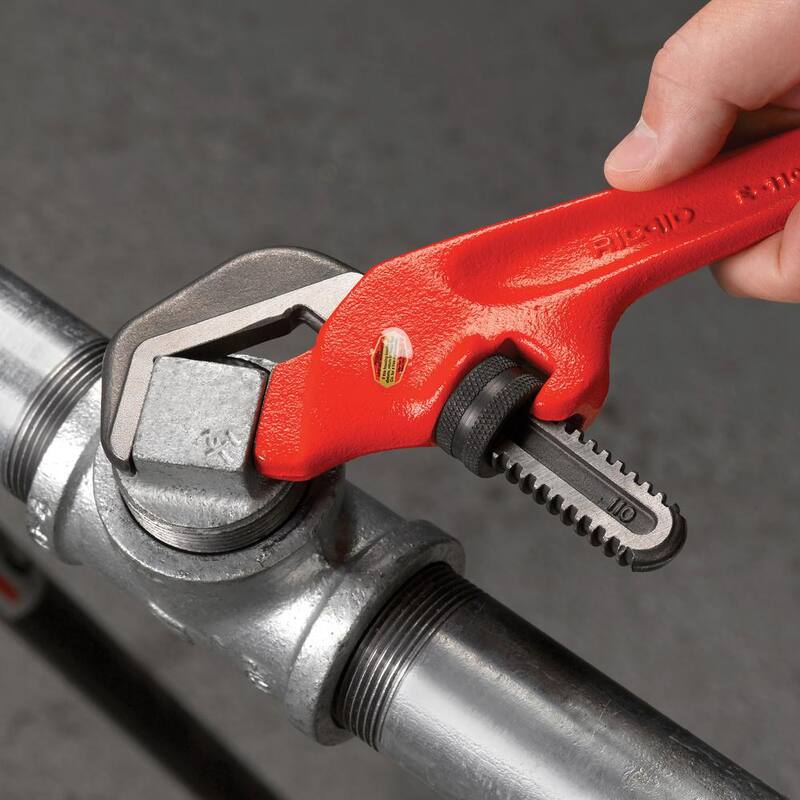 RIDGID 9-1/2 in. Offset Hex Jaw Pipe Wrench, Sturdy Plumbing Pipe Tool with Hex Jaw Mechanism for Extra Wide Opening - 31305