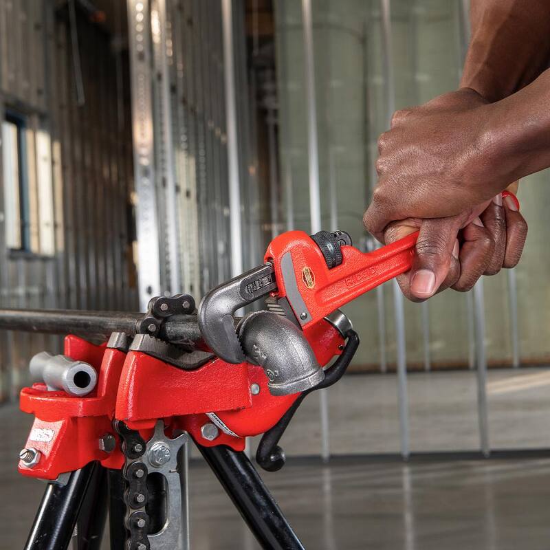 RIDGID 10 in. Straight Pipe Wrench for Heavy-Duty Plumbing, Sturdy Plumbing Pipe Tool with Self Cleaning Threads and Hook Jaws - 31010