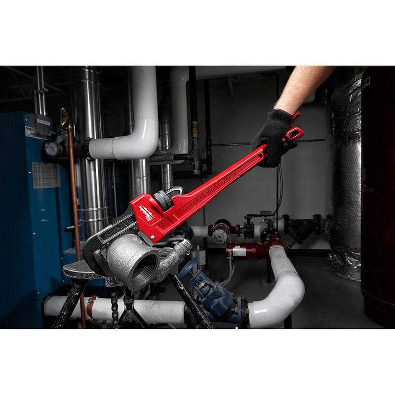 Milwaukee 24 in. Steel Pipe Wrench - 48-22-7124