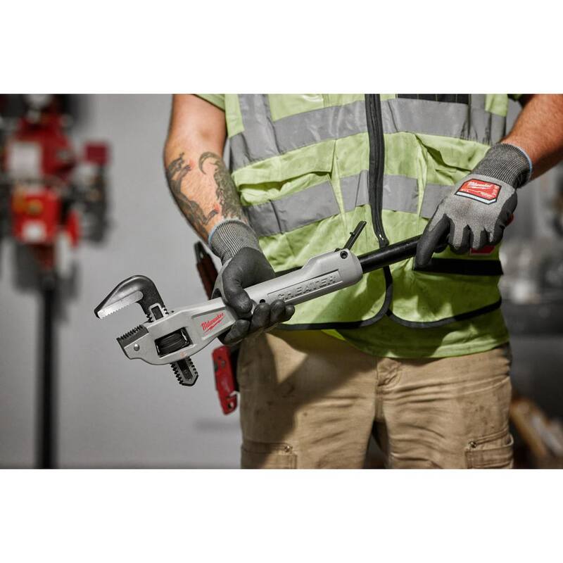 Llave de tubo de aluminio offset adaptable Milwaukee CHEATER - 48-22-7322