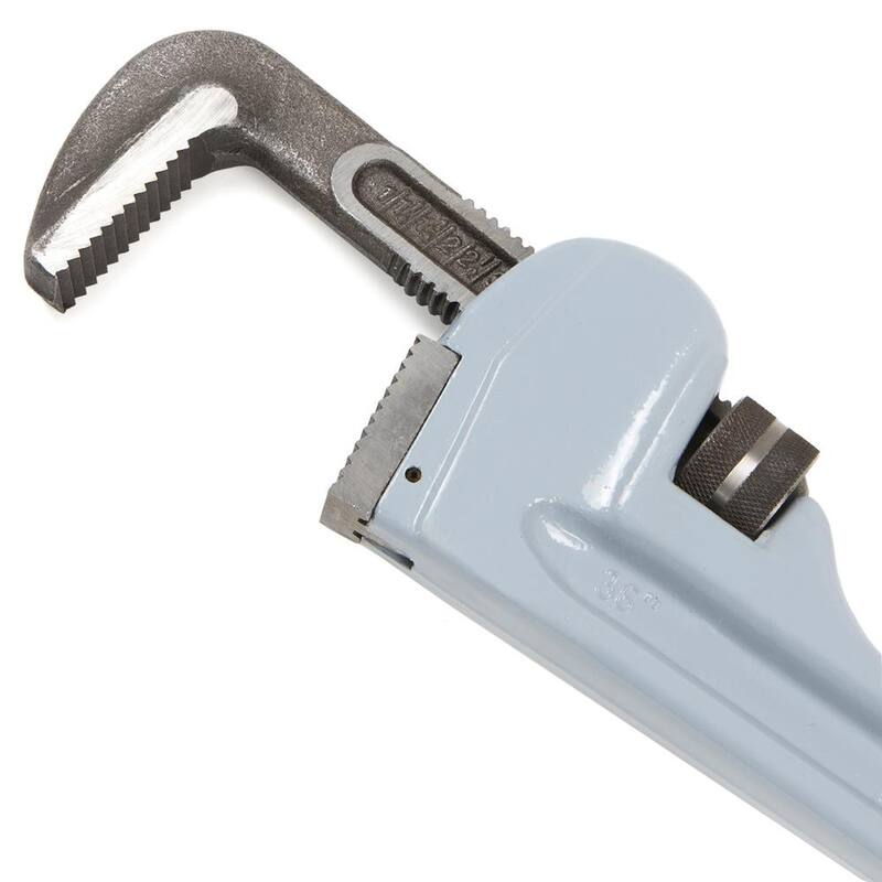 Llave de tubo recta de aluminio para fontaneros Stark de 36 pulgadas - 18848