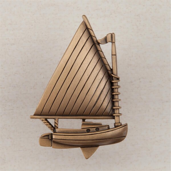 Acorn Mfg 2 x 1.25 in. Artisan Collection Catboat, Museum Gold - DP1GP