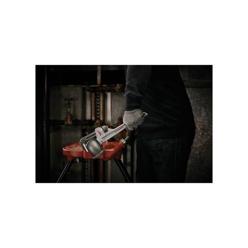 Llave de tubo de aluminio Milwaukee de 10 pulgadas y 12 pulgadas (paquete de 2) - 48-22-7210-48-22-7212