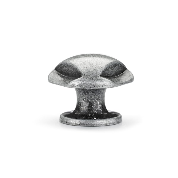 Richelieu 1 5/16 in (33 mm) Wrought Iron Traditional Metal Cabinet Knob - BP2391533907