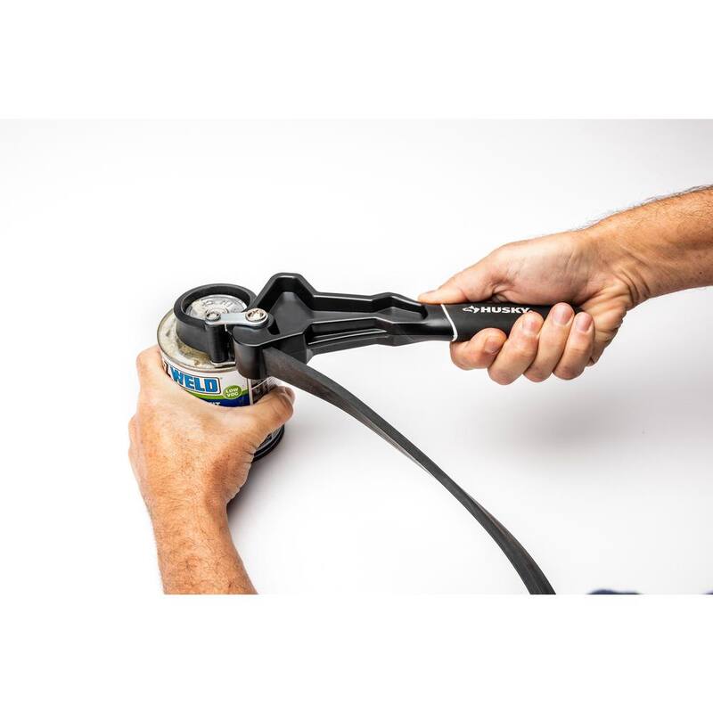 Llave de correa de material dual Husky de 24 pulgadas con capacidad de 8 pulgadas - H8STRAPWR