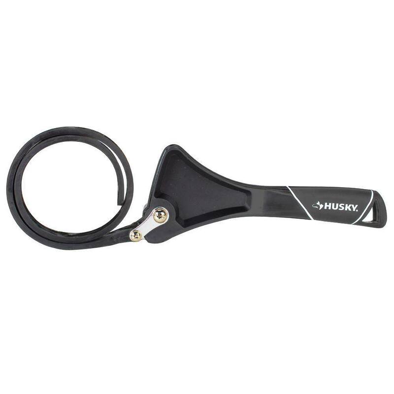 Llave de correa de material dual Husky de 24 pulgadas con capacidad de 8 pulgadas - H8STRAPWR