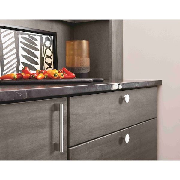 Amerock Versa 1-3/8 in 35 mm Diameter Polished Chrome Cabinet Knob - BP3690426