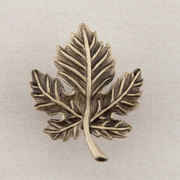 Acorn Mfg Artisan Collection Leaf Knob, Antique Brass - DQ4AP