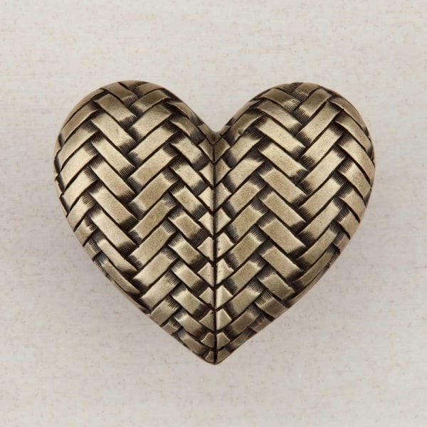 Acorn Mfg Artisan Collection Woven Heart Knob, Antique Brass - DQJAP