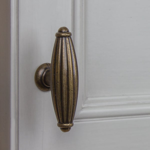 Gliderite Hardware 2-1/2 in. Antique Brass Fluted Cabinet T-Knob - 4047-AB, 25PK - 4047-AB-25
