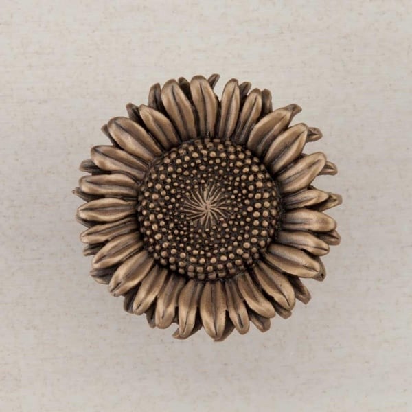 Acorn Mfg Artisan Collection Sunflower Knob, Museum Gold - DQ8GP