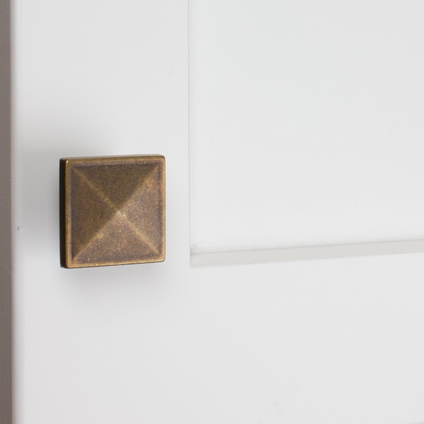 Gliderite Hardware 1-1/4 in. Antique Brass Classic Square Cabinet Knob, 5PK - 5207-AB-5