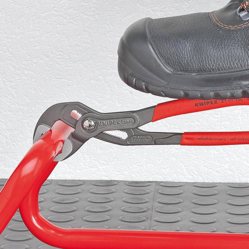 Pinzas Cobra extra grandes de 22 pulgadas de acero templado pesado KNIPEX con dientes de 61 HRC - 87 01 560 US