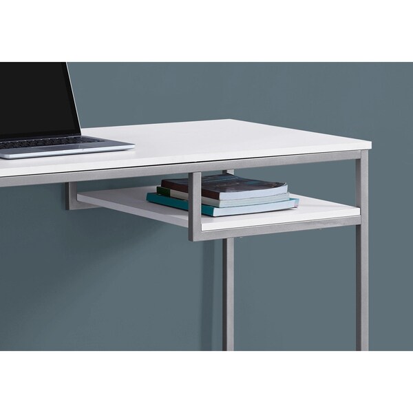 Homeroots 30 in. White MDF & White Metal Computer Desk - 333489