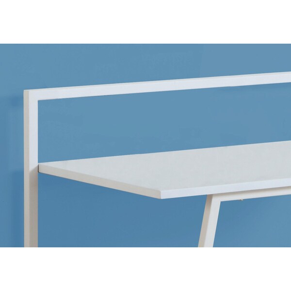 Homeroots 34 in. White MDF & White Metal Computer Desk - 333374