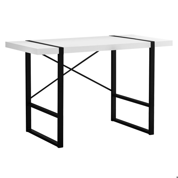 Homeroots 30 in. Particle Board & Black Metal Computer Desk - 333473