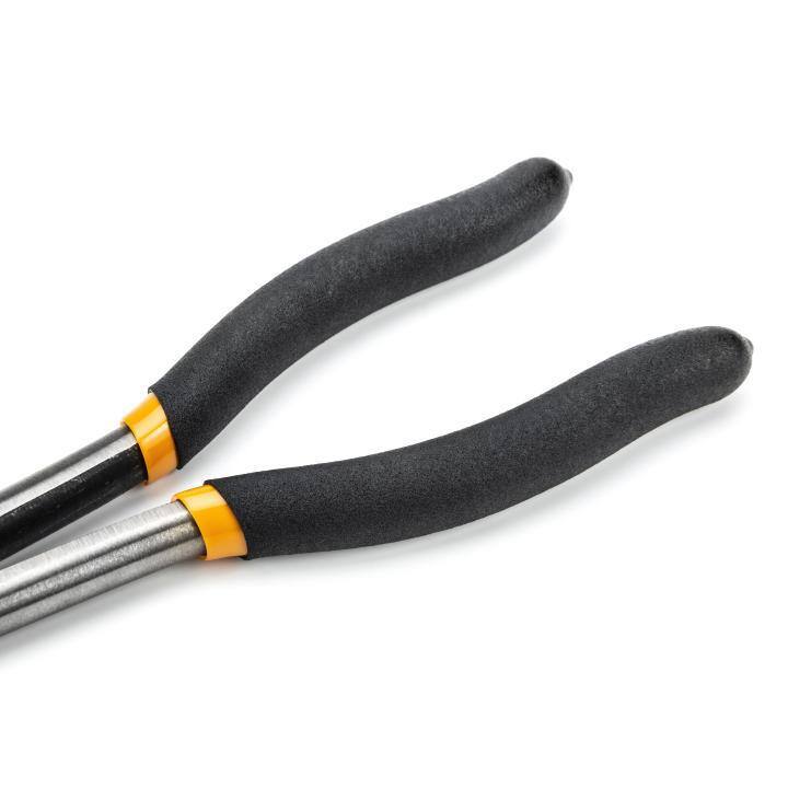 GEARWRENCH Double-X Long Reach Long Nose Straight Dipped Grip Plier - 82005D-06