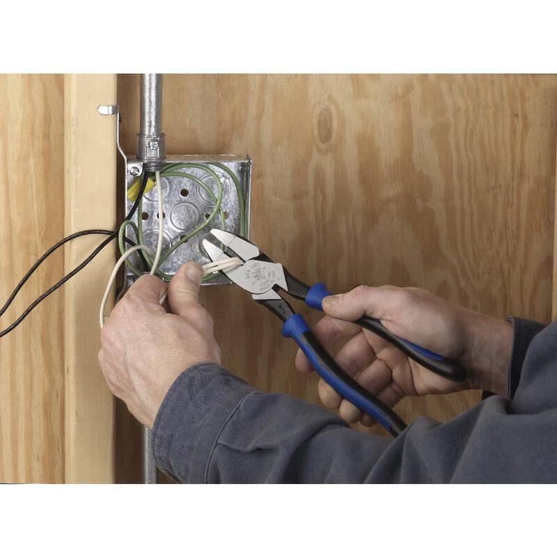 Klein Tools 9 in. Journeyman High Leverage Side Cutting Pliers for Heavy Duty Cutting - J2000-9NE