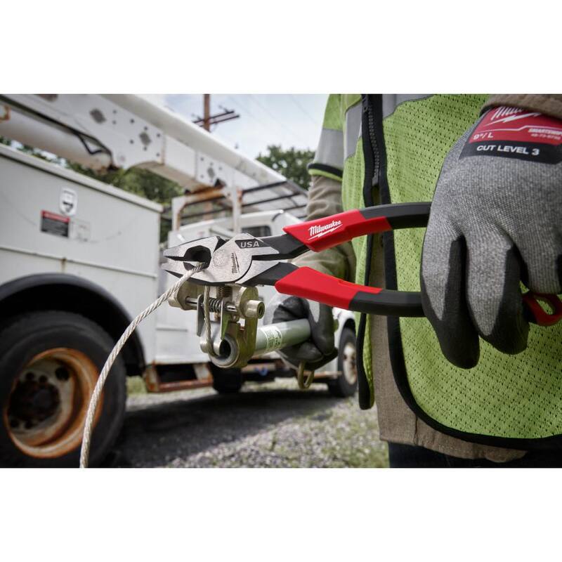 Milwaukee Linesman Plier with Comfort Grip with 8 in. Long Nose Plier with Comfort Grip and 6 in. Diagonal Plier with Comfort Grip - MT550-MT556-MT555