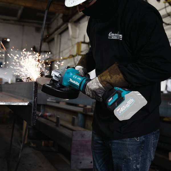 Makita XGT Brushless 7"/9" Grinder, P, 40V max - GAG10Z
