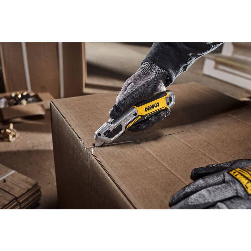 DEWALT Toughseries Retractable Utility Knife with Blade Storage - DWHT10999