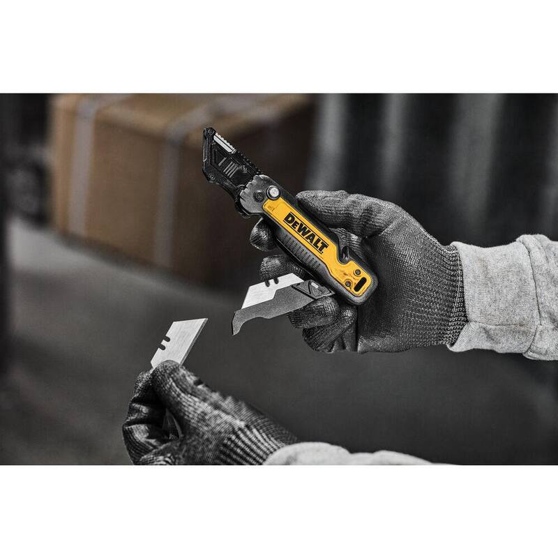DEWALT Push and Flip Folding Lock-Back Utility Knife with Blade Storage - DWHT10992