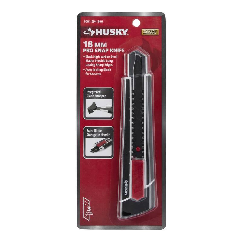 Husky 18 mm Pro 7-Point Snap Blade Knife with 3 Black Blades - RK7B-HUS