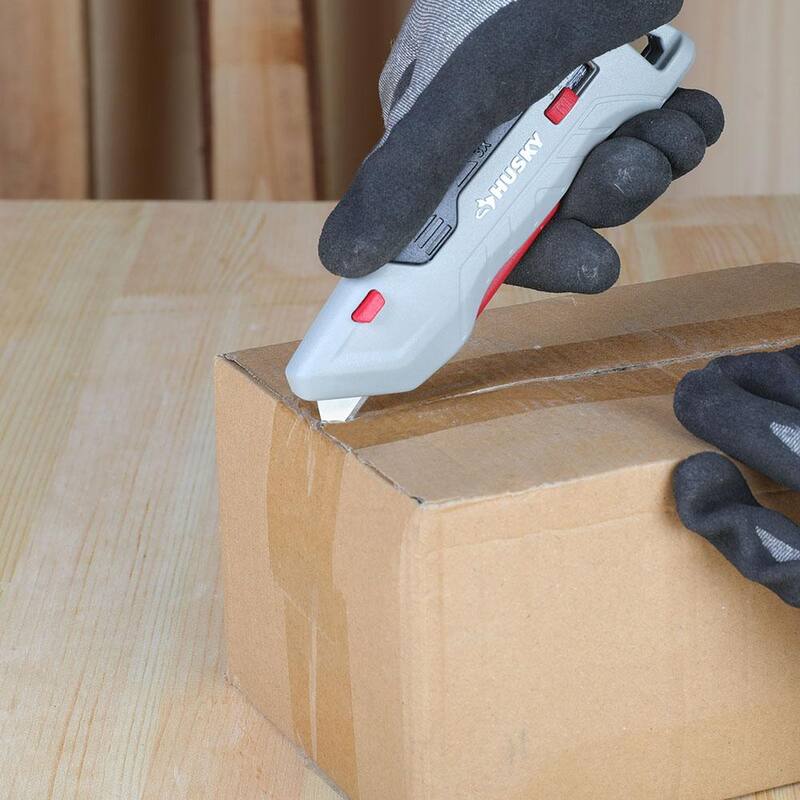 Husky Aluminum Squeeze Safety Utility Knife - 00044