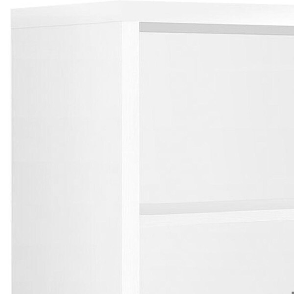 Homeroots 47.5 in. White Particle Board & MDF Bookshelf with Adjustable Shelves - 333357