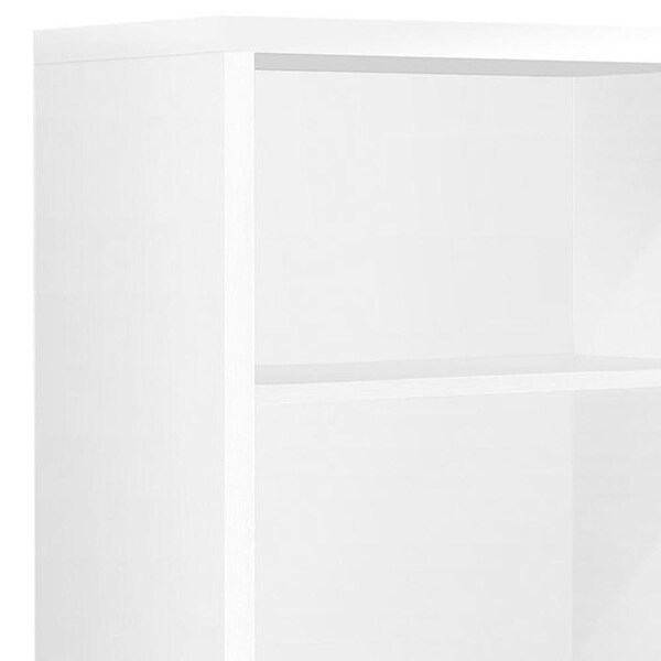 Homeroots 47.5 in. White Particle Board & MDF Bookshelf with Adjustable Shelves - 333357