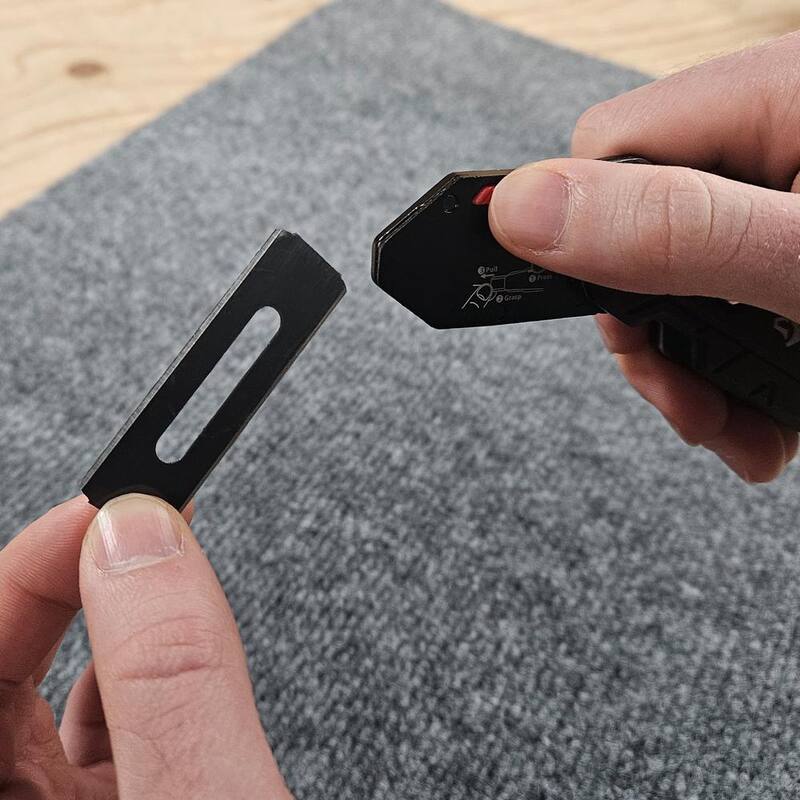 Husky Pivoting Carpet Knife - HKY00048