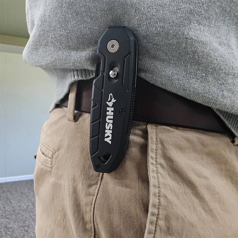 Husky Pivoting Carpet Knife - HKY00048