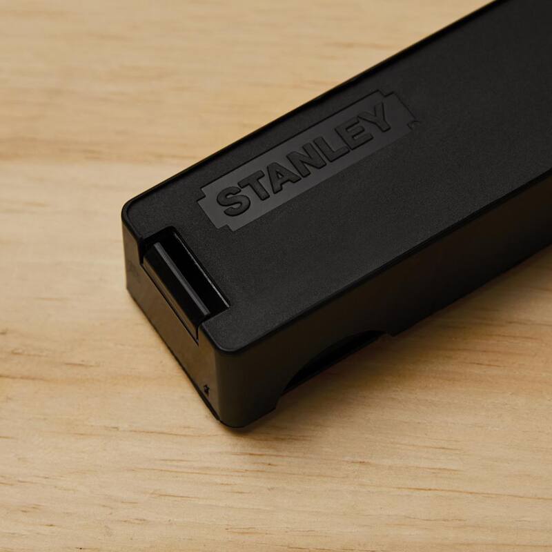 Stanley 18mm Quick-Point Blades with Dispenser (50-Pack) - 11-301L