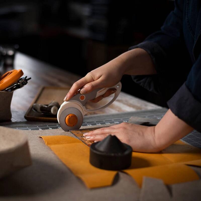 Fiskars Rotary Utility Knife with 60 mm Blade - 1065932