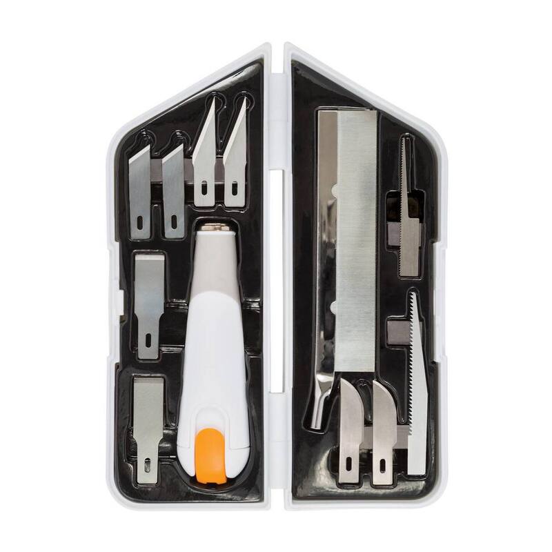 Fiskars Heavy-duty Utility Knife Set with 11 Blades - 165190-1006