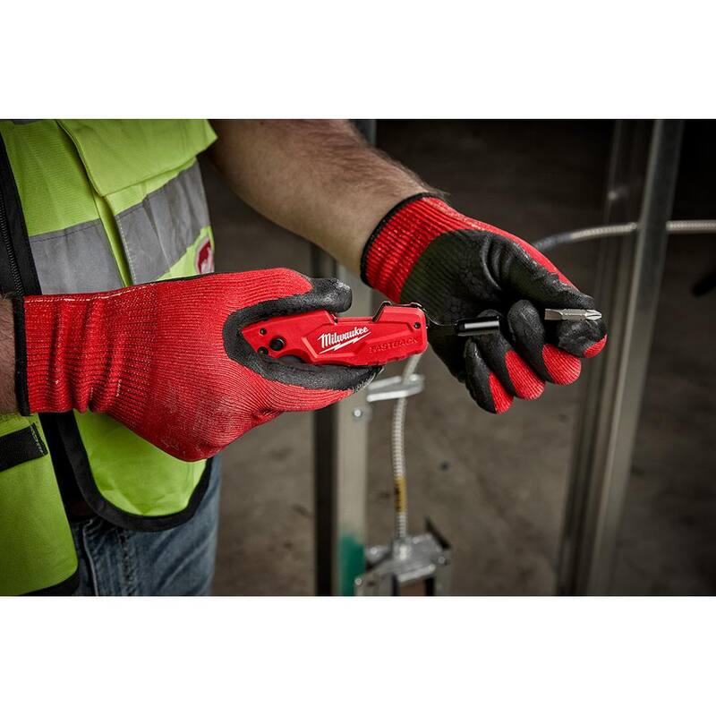 Milwaukee FASTBACK 6-in-1 Folding Utility Knife with General Purpose Blade and 7 in. Rafter Square - 48-22-1505-MLSQ070