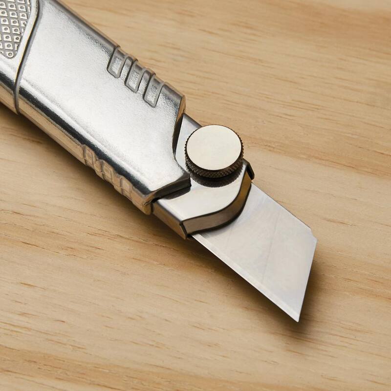 Stanley 25 mm Xtreme Snap-Off Knife with 25 mm Heavy-Duty Snap-Off Blades (20 piece) - 10-81711-325TX2